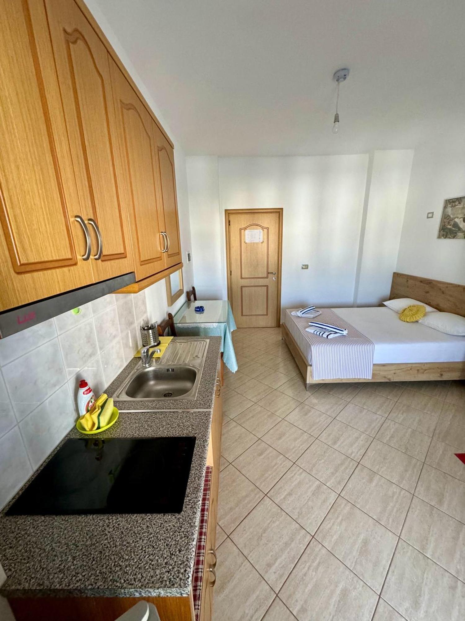 Villa Mihal Apartments Ksamil Exterior photo