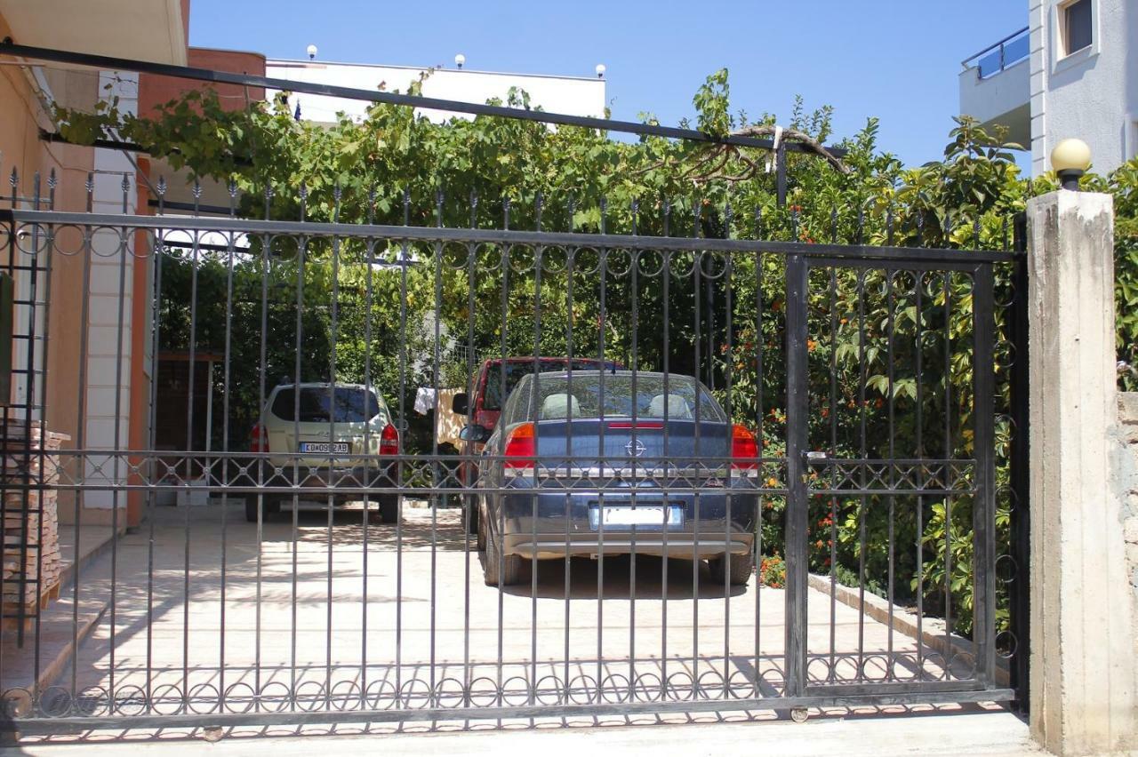 Villa Mihal Apartments Ksamil Exterior photo